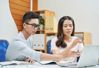 Những lưu ý quan trọng khi đưa ra phản hồi cho nhân viên