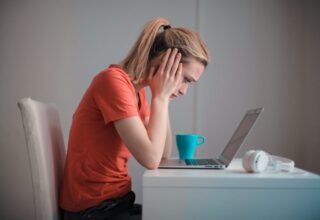 Cách tạo một CV ấn tượng dành